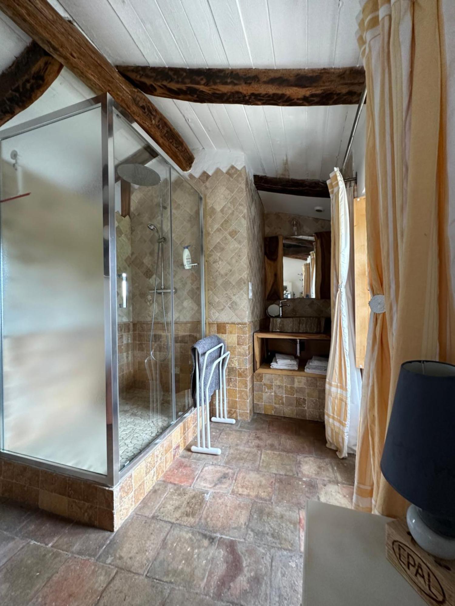 Chambre D'Hotes, Mas De Louise Rousson  エクステリア 写真